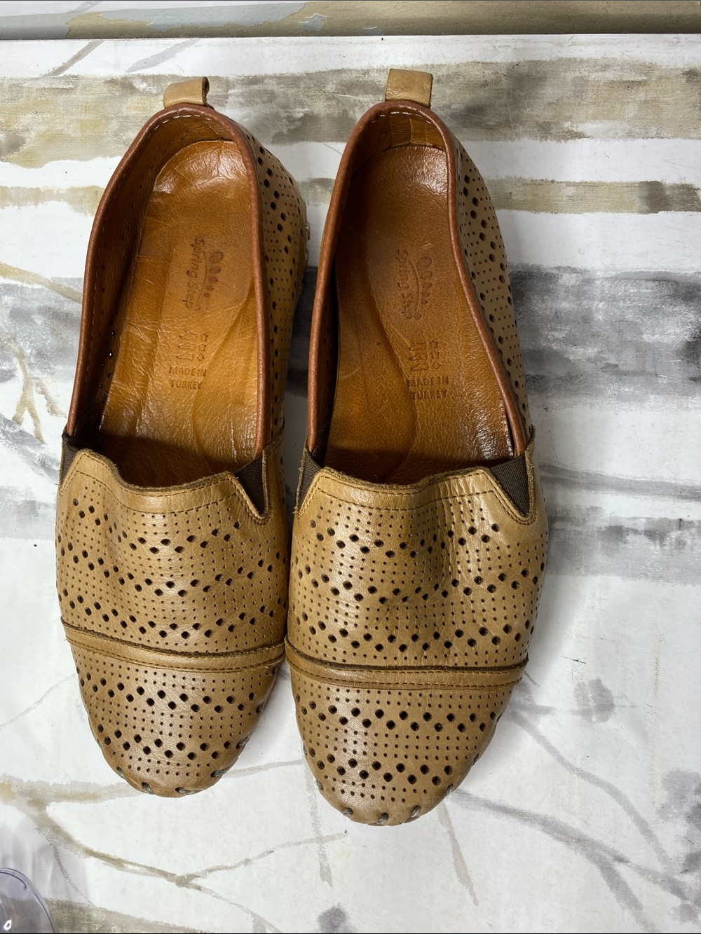 Spring Step Leather Perforated Flats - Picture 4 of 6